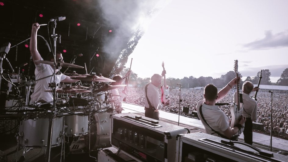 Status Quo - March 2022