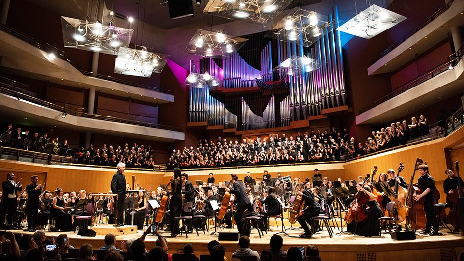 Chetham's Symphony Orchestra on stage
