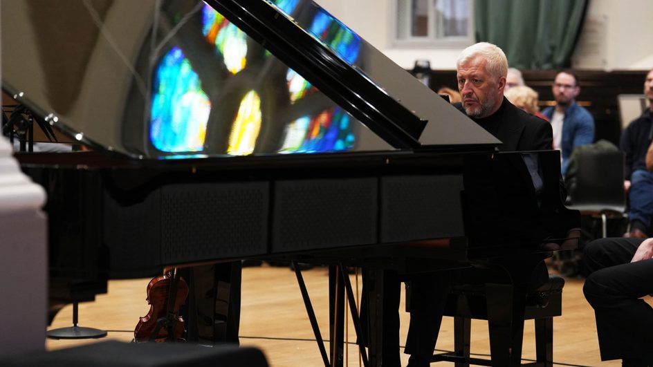 Thomas Ades at the piano