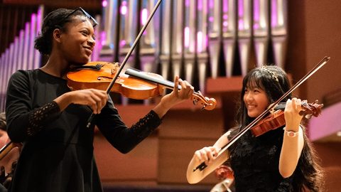 CHETHAMS students playing violins
